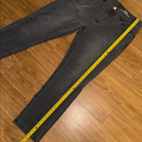 👖💪🏻👖• 🕶️ MUGSY x Soft Like Buttah’… Casual Lux Vibes 🧈👌🏻